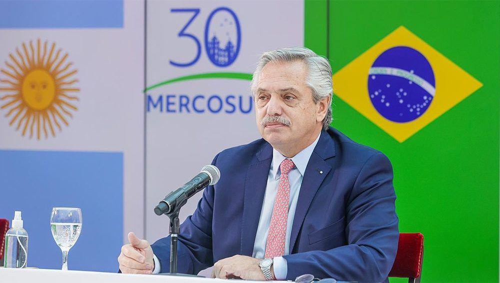 Alberto Fernaacutendez encabezoacute una reunioacuten con funcionarios de su gabinete por el Mercosur