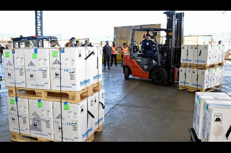 Santiago del Estero recibiraacute 35100 dosis de Pfizer para avanzar en la vacunacioacuten de adolescentes