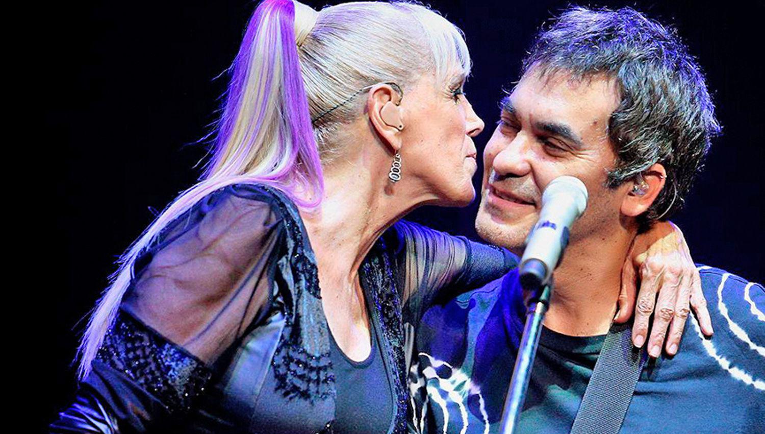 Valeria Lynch celebra lo Iacutentimo de su muacutesica