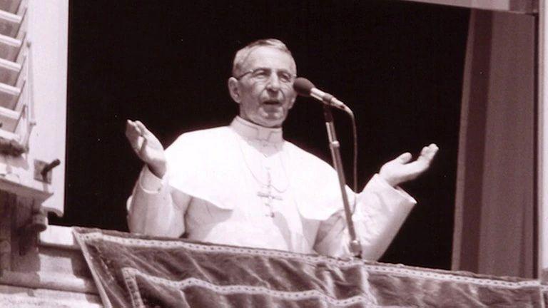 El Papa Juan Pablo I seraacute beatificado por su milagro en una nintildea argentina
