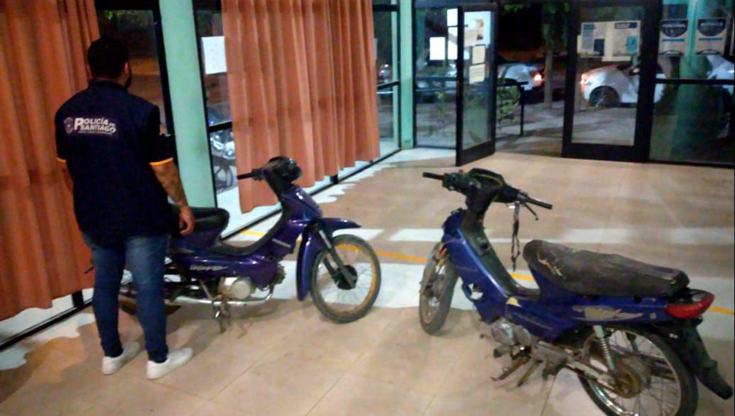 Recuperan dos motos robadas y buscan a los responsables