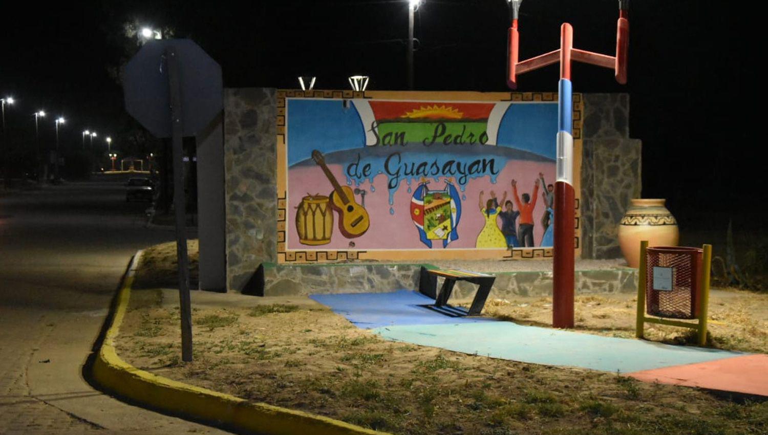 Limpiaron pintaron y pusieron en valor al acceso a San Pedro de Guasayaacuten