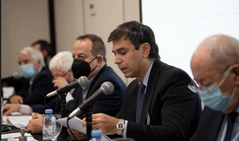 ldquoUna nacioacuten que aspire a vivir en libertad debe reconocer los hechos y problemas fundamentales sobre los que debe decidirrdquo