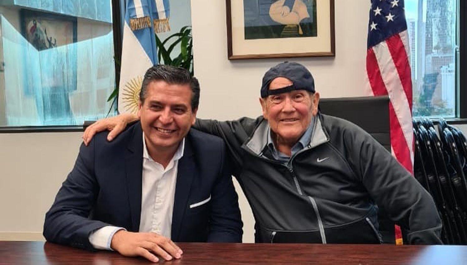 Ricardo Sosa recibioacute la visita de Leo Dan en Miami