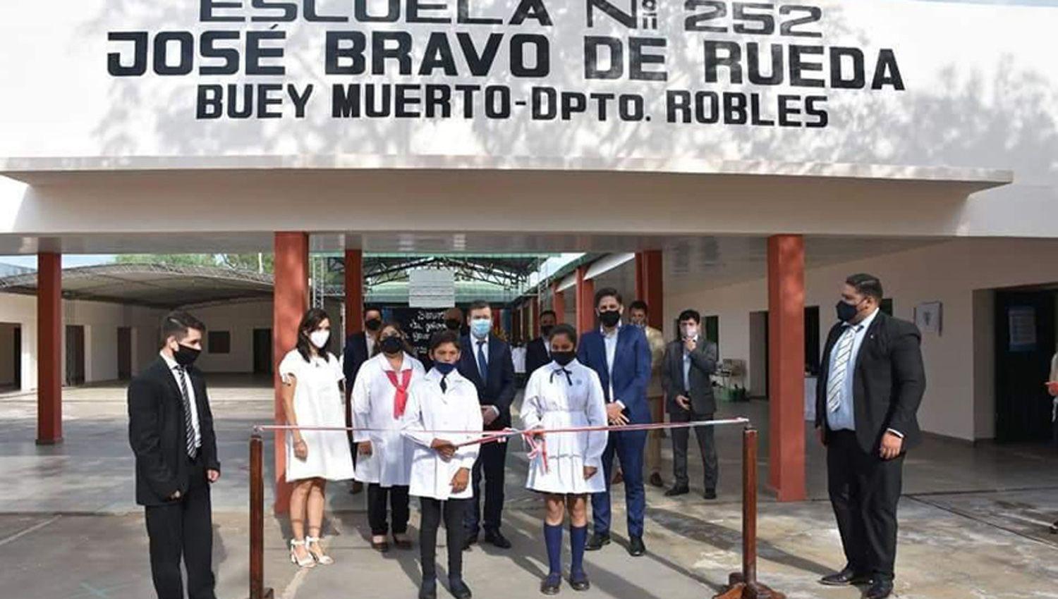 La inversioacuten en infraestructura educativa en Santiago superaraacute a la del 2020 en un 30-en-porciento-