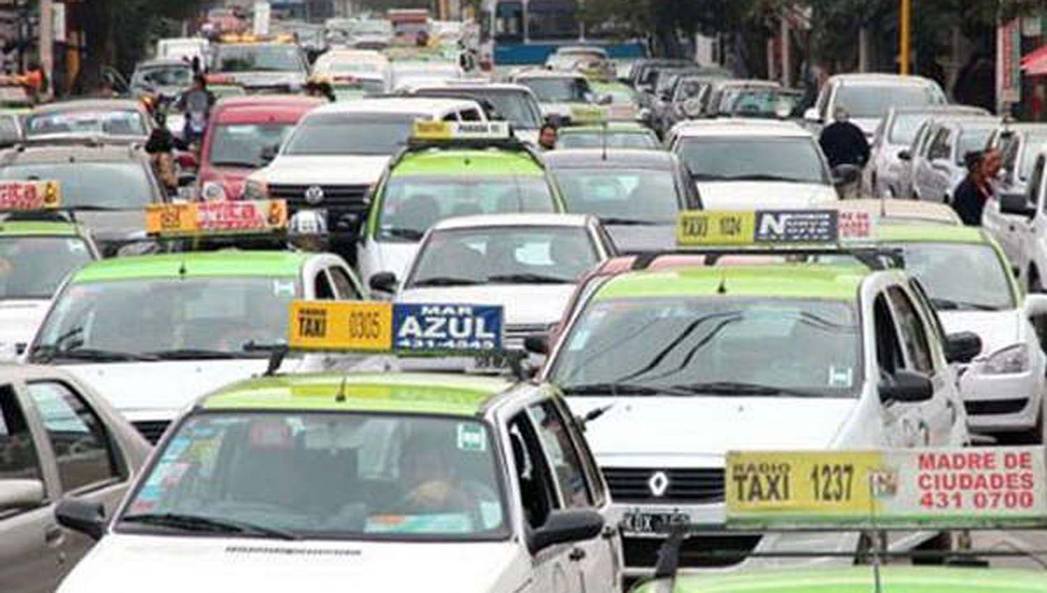 La Municipalidad realizaraacute un taller conversacional de ingleacutes para conductores de taxis y remises