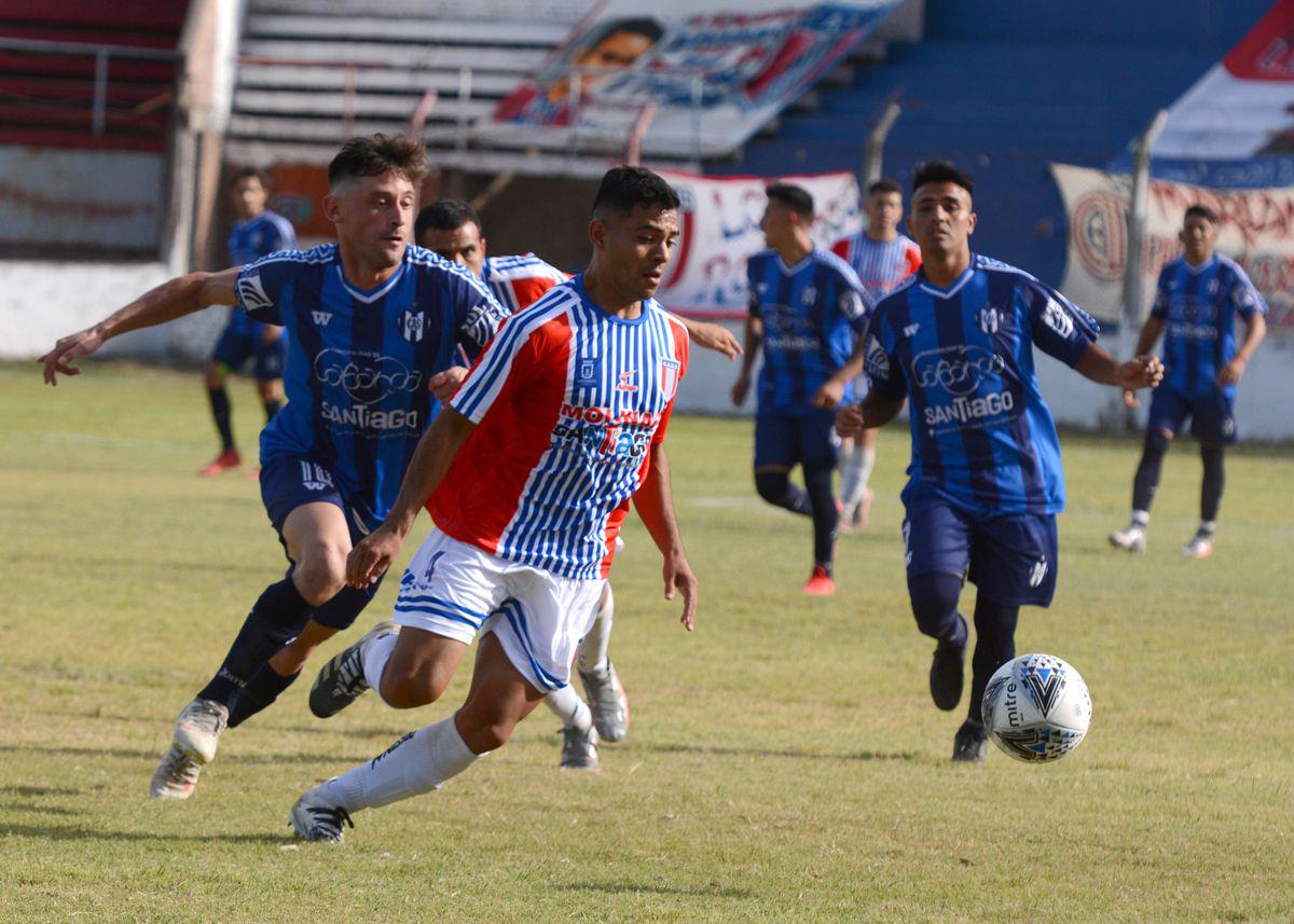 Unioacuten Santiago vencioacute a Sarmiento por 2 a 1