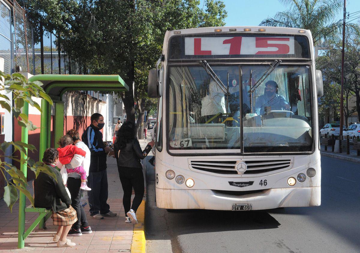 Se levantoacute el paro nacional de UTA- habraacute circulacioacuten normal de colectivos en Santiago del Estero