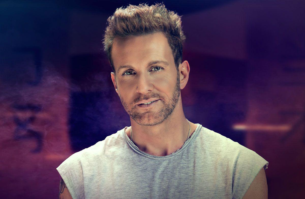 AXEL SOLO POR HOY CON LA PEQUE PARETO