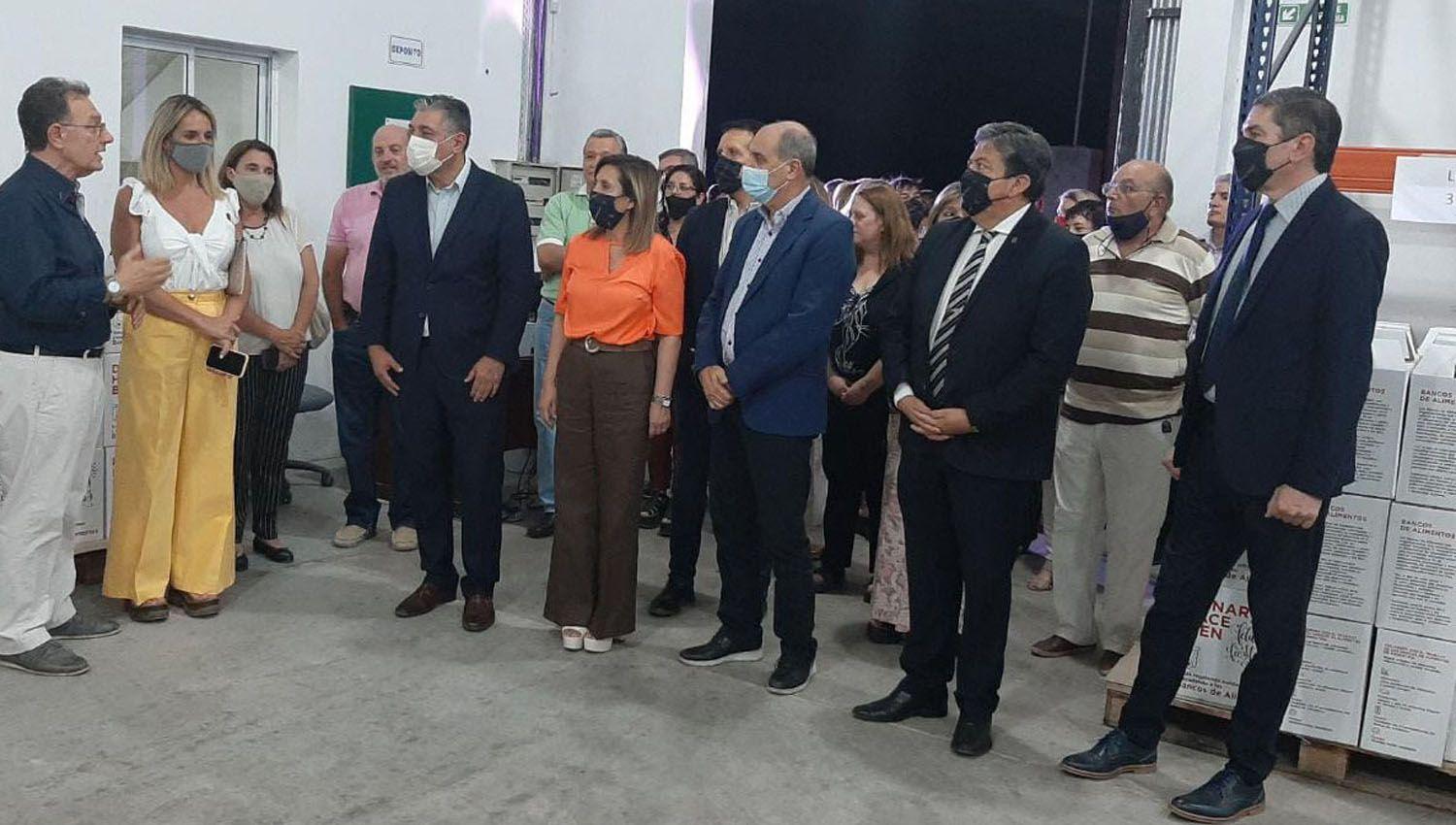 El Banco de Alimentos inauguroacute su planta de procesamiento con las autoridades municipales