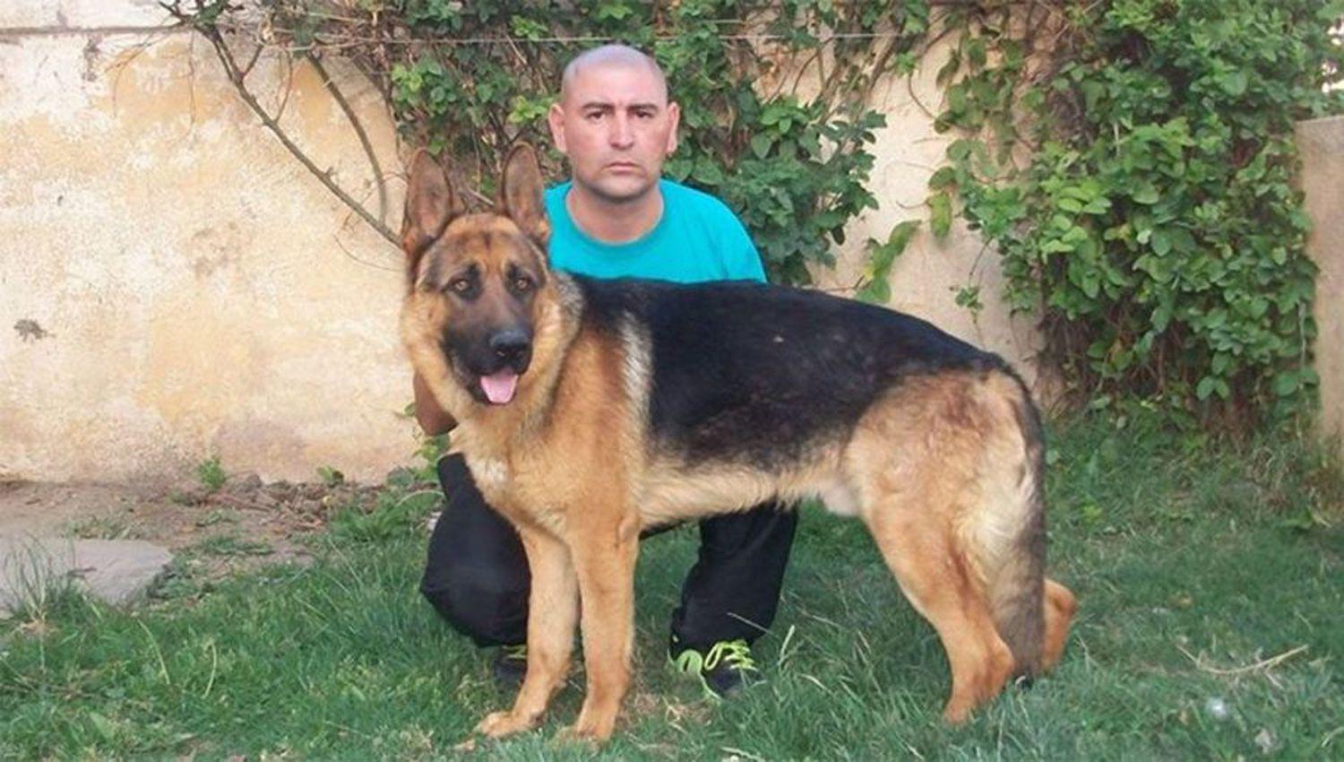 Detuvieron al adiestrador de perros que intervino en las causas Marito Salto y Estela Loacutepez por ldquoplantar evidenciardquo