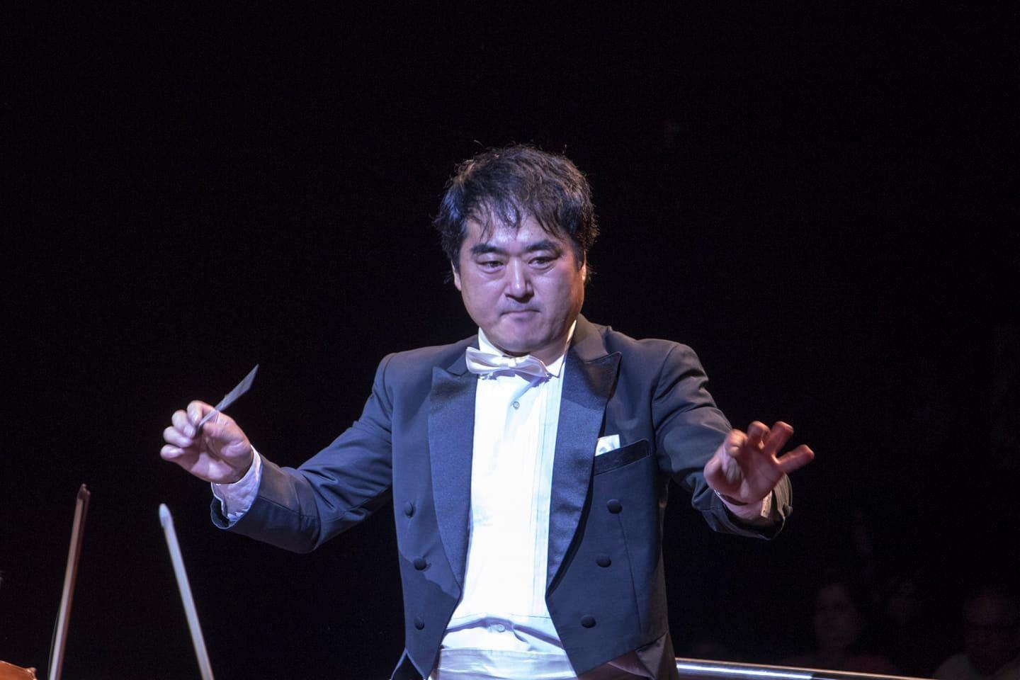 Jongwhi Vakh director de orquesta  coreano dicta en Santiago un curso de Direccioacuten e Interpretacioacuten Musical