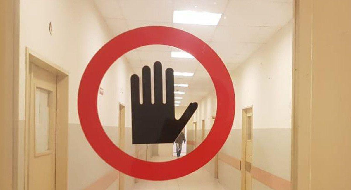 Violoacute restriccioacuten y su expareja se defendioacute noqueaacutendolo con un ladrillo en la cabeza