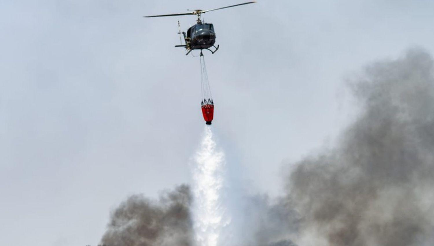 Cayoacute un helicoacuteptero que combatiacutea incendios y murieron sus dos ocupantes
