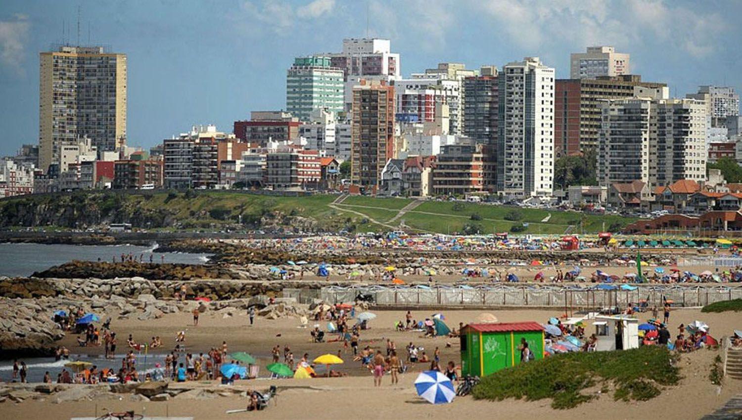 Mar del Plata recibe el nuevo antildeo colmada de turistas