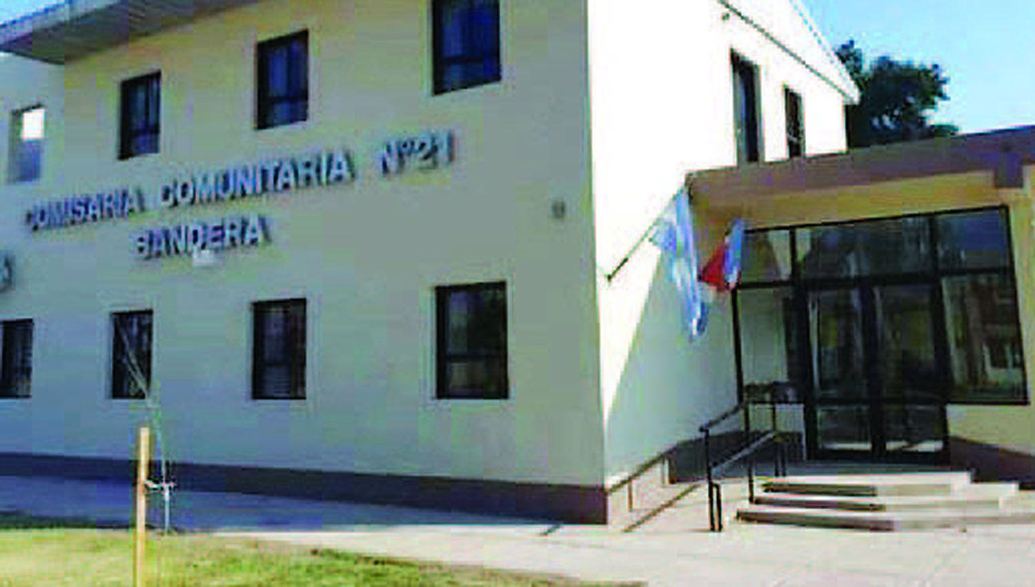 Roban cables en camioacuten y los autores tienen 5 6 y 12 antildeos