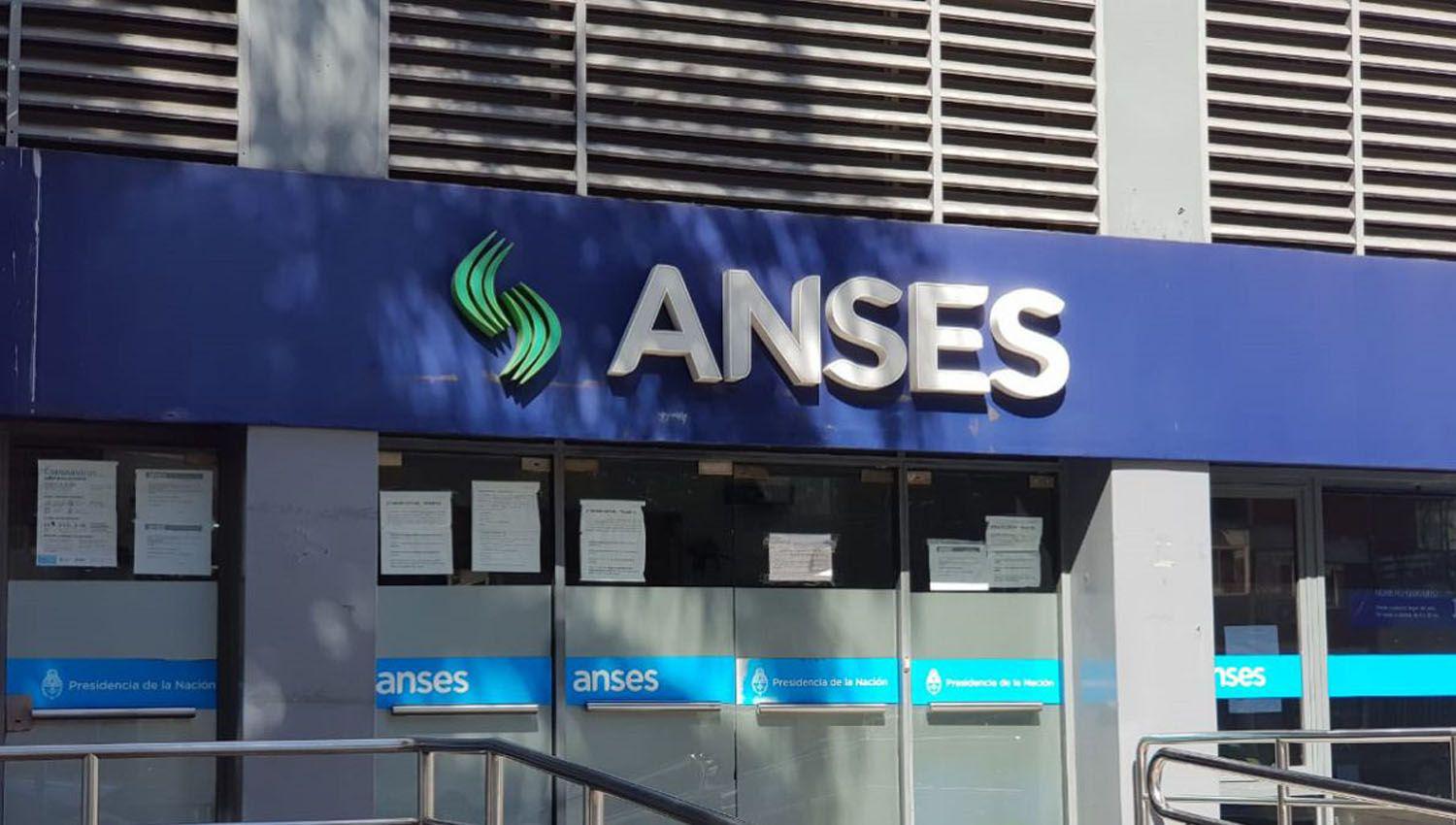 Se inicia mantildeana el pago a jubilados y beneficiarios de las asignaciones universales