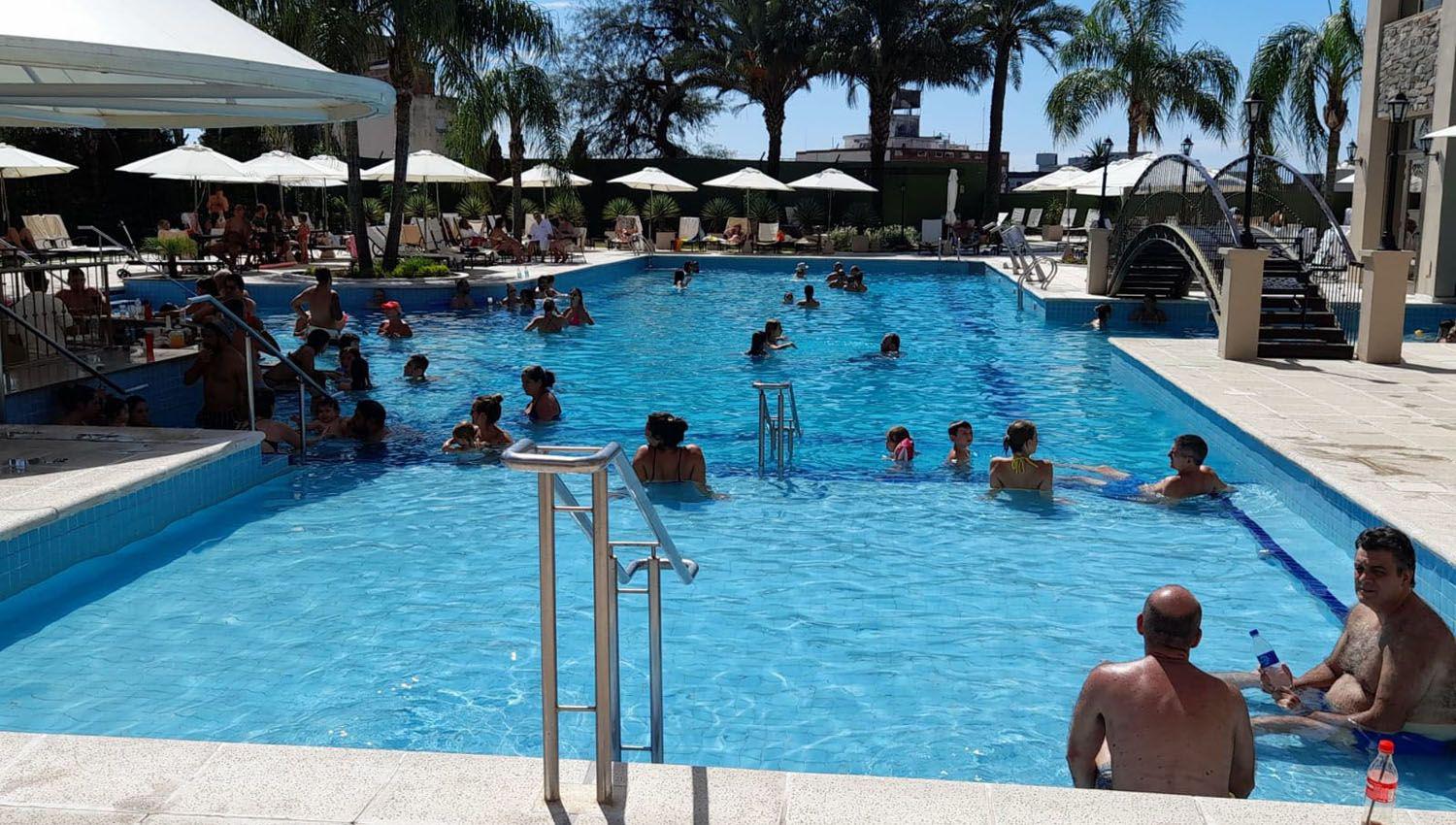 Muchos visitantes eligen Las Termas de Río Hondo para pasar unos días de vacaciones
