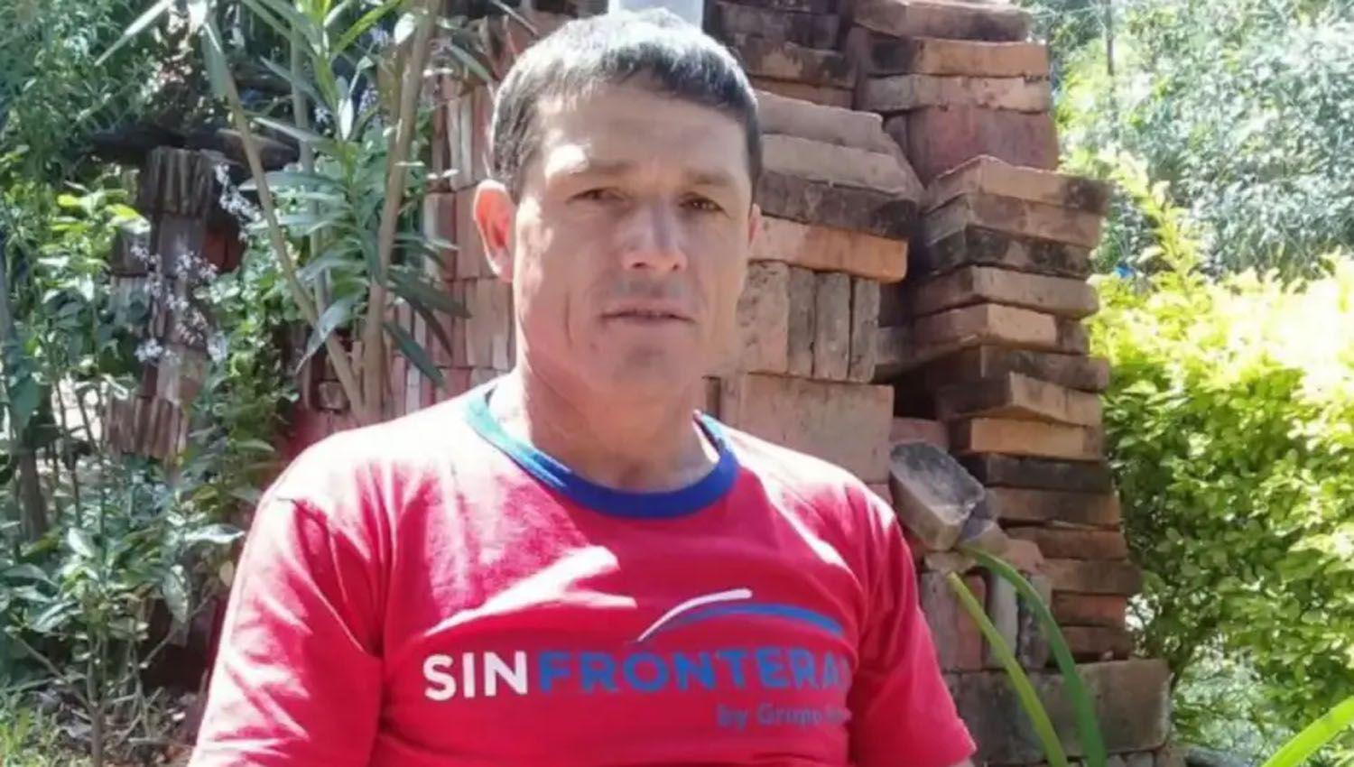 Capturan en el monte al hombre que degolloacute a su expareja en una cancha de fuacutetbol