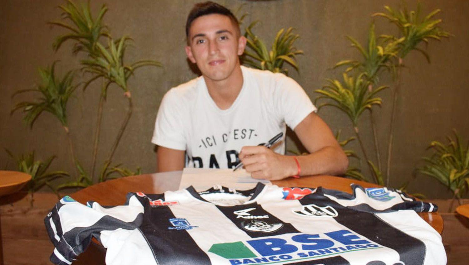 Gonzalo Riacuteos firmoacute su contrato y se ilusiona con rendir en Central Coacuterdoba