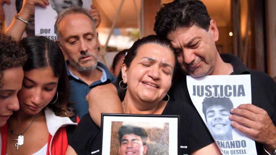 El dolor de la madre de Fernando Baacuteez Sosa- ldquoEs imposible aceptar lo que le ha ocurrido a mi hijordquo