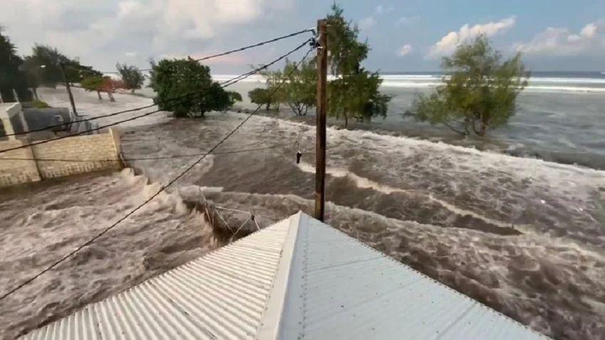 Tsunami en Tonga- olas de 3 metros en Japoacuten y de 45 cm en California