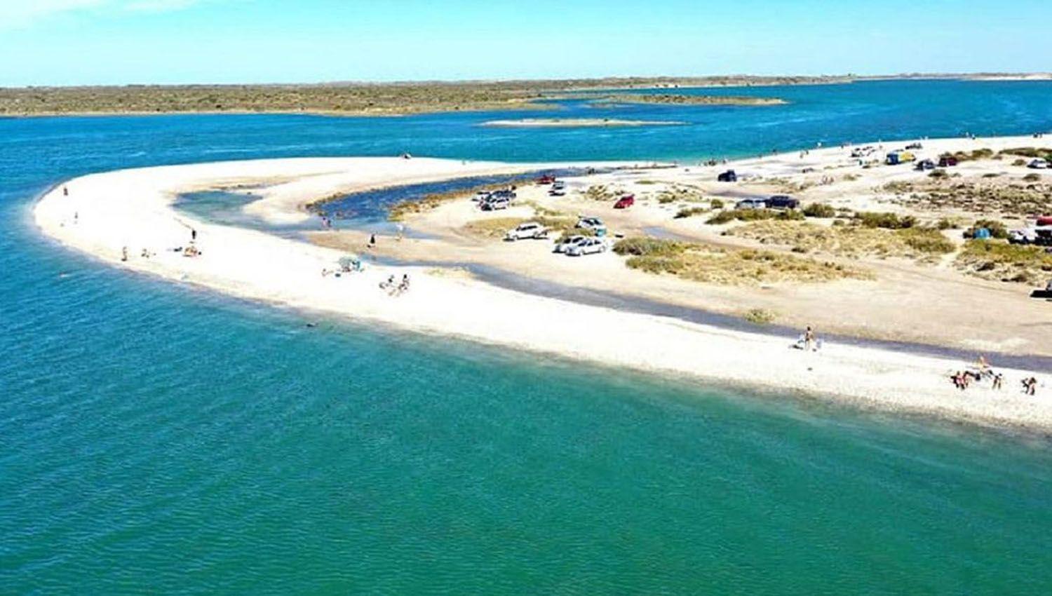 Coacutemo llegar y doacutende queda Punta Perdices el Caribe Argentino
