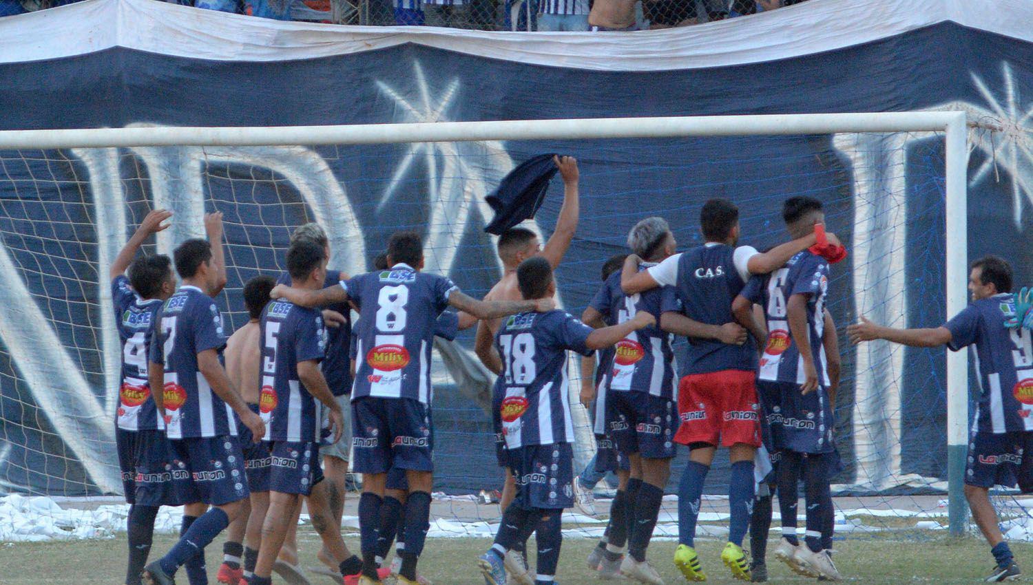 Sarmiento viene de eliminar a Unión Santiago