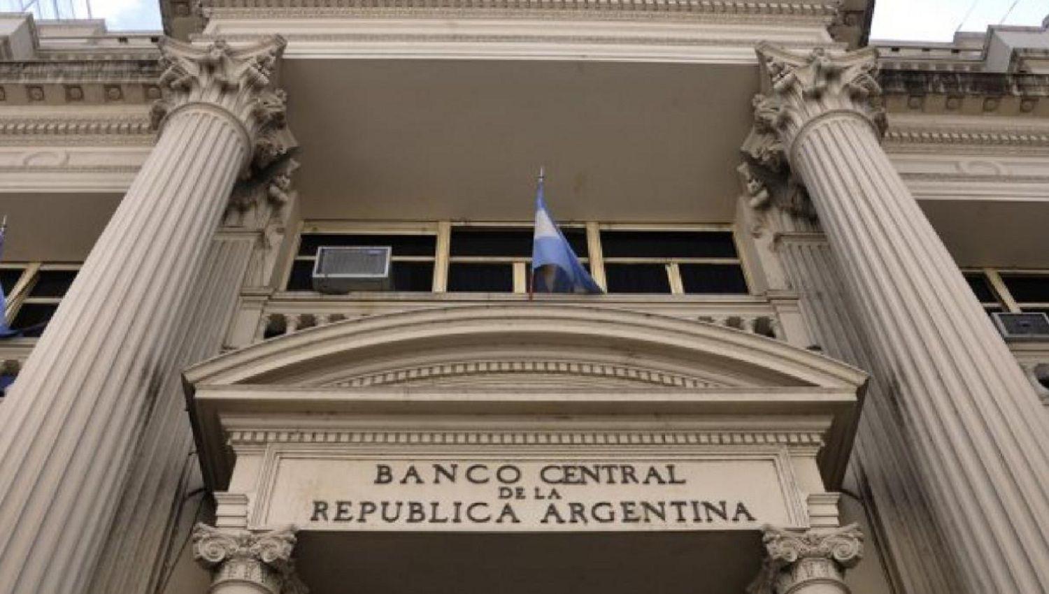 El Banco Central acelera una nueva poliacutetica monetaria para estimular la demanda de pesos