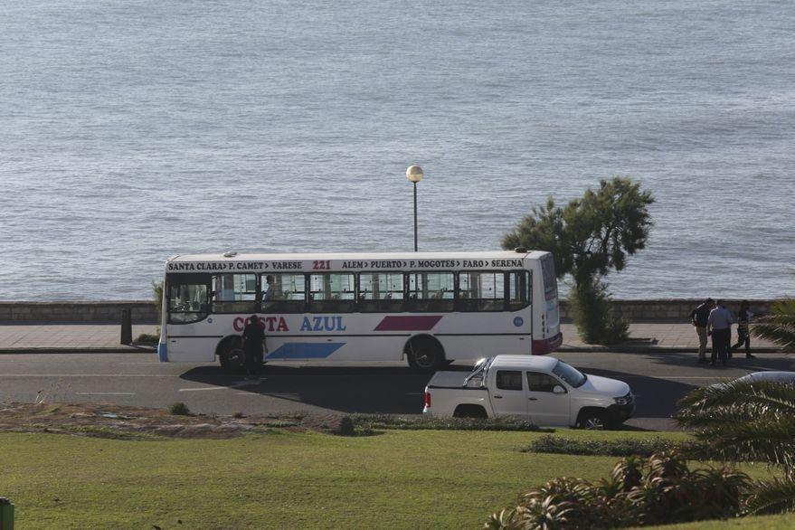 Conmocioacuten en Mar del Plata- un turista tucumano murioacute tras ser embestido por un colectivo