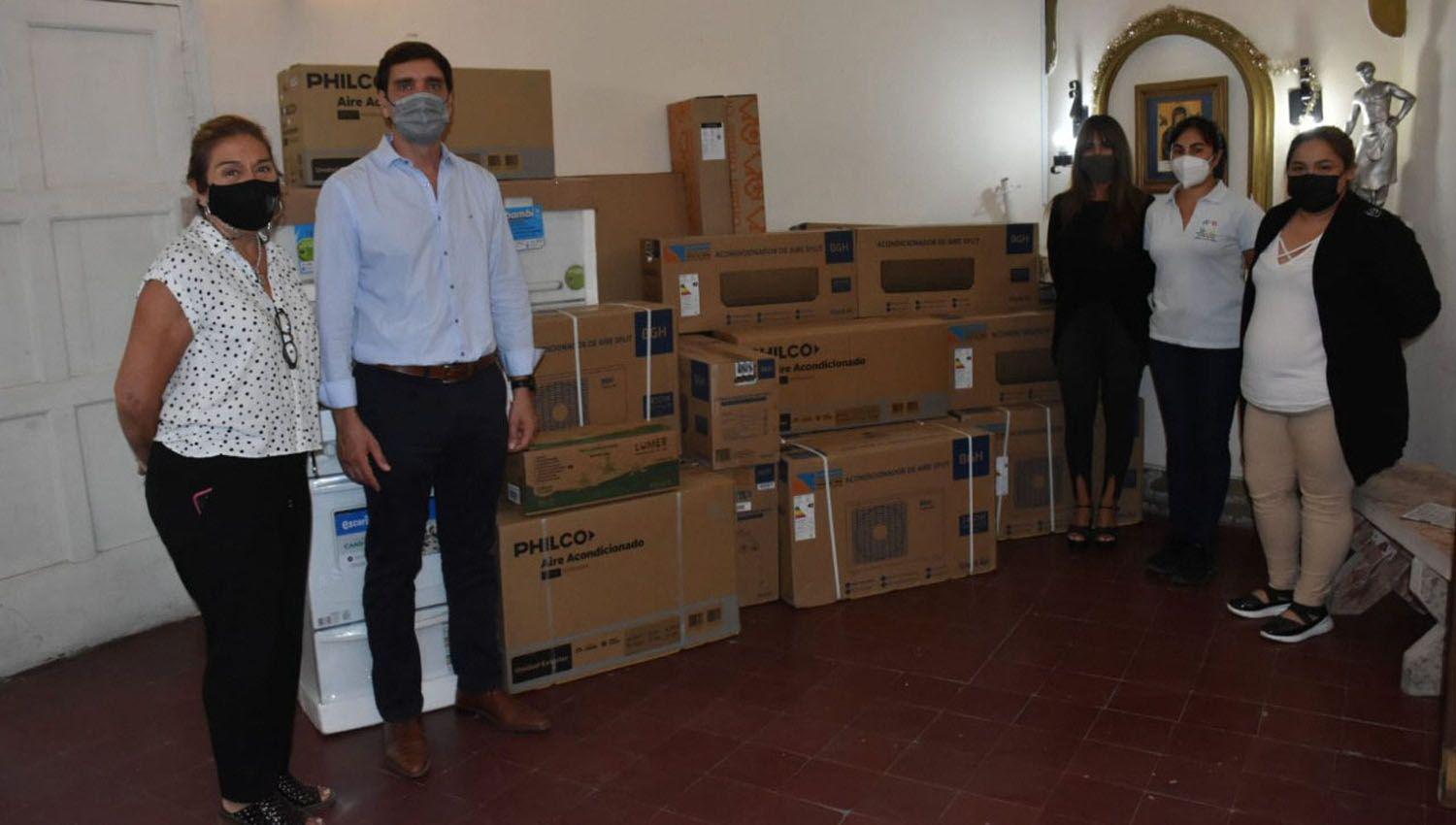 Las salas de primeros auxilios de Las Termas recibieron equipamiento