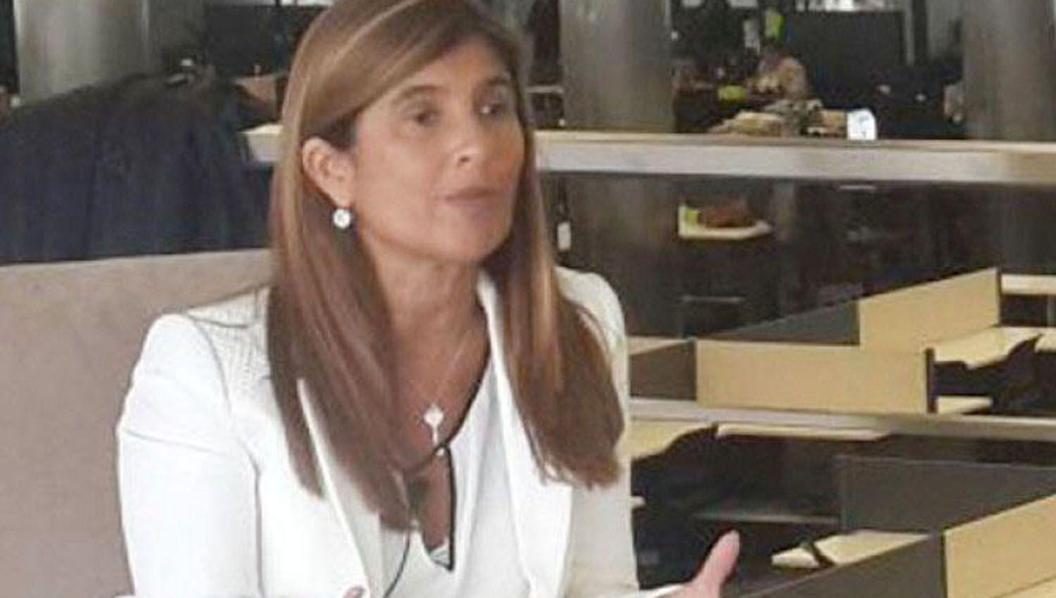 Mariel Fornoni- La realidad es que los antildeos que vienen para el paiacutes son muy difiacuteciles y va a ser responsable Fernaacutendez