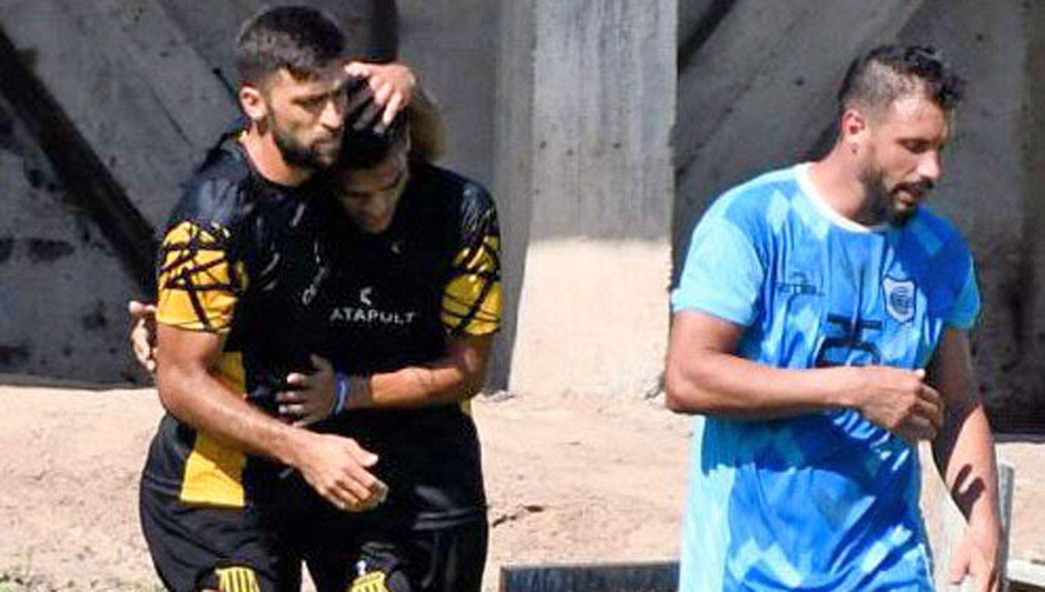 Mitre goleoacute al Lobo jujentildeo 3 a 0 en el amistoso