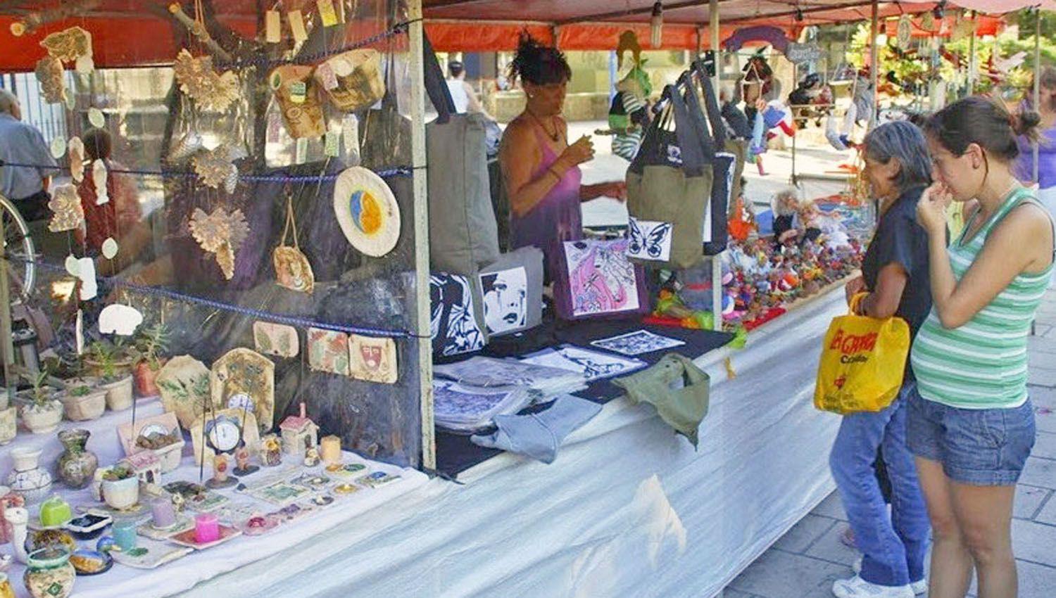 La comuna organiza una gran feria de artesanos y emprendedores locales