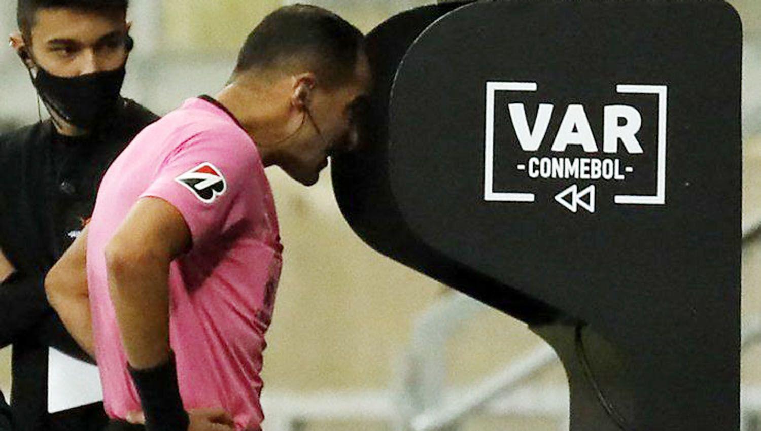 El VAR ya tiene fecha de debut en la Copa de la Liga Profesional