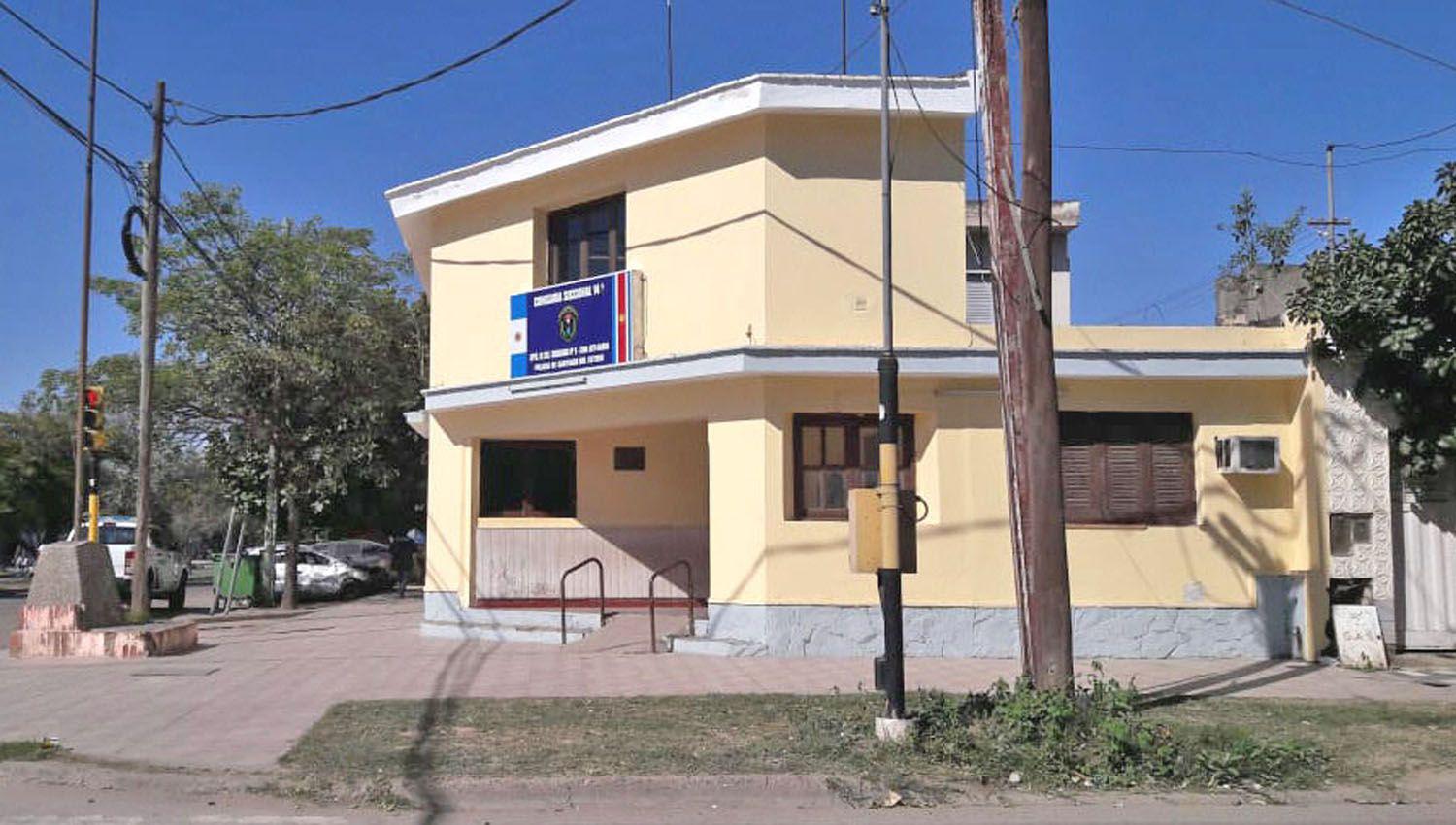 Acusoacute a su ex pareja de entrar a la casa de su nueva novia y golpearlo