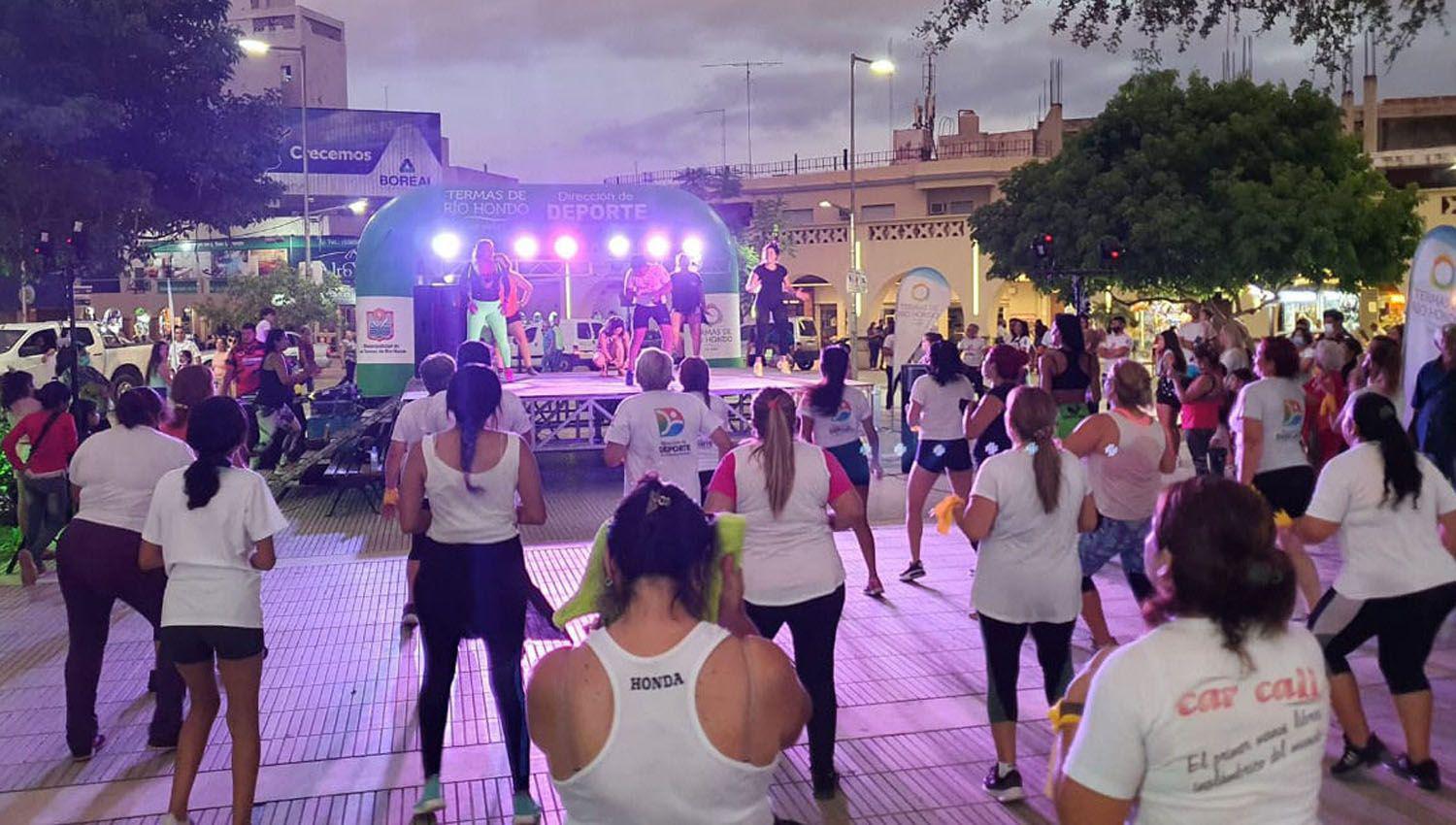 La Semana de la Mujer comenzoacute con ritmos y baile en Las Termas
