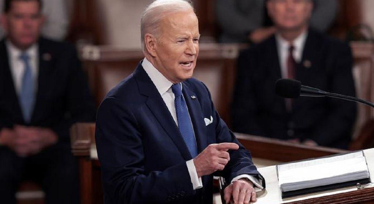 Joe Biden anuncioacute la prohibicioacuten para importar en Estados Unidos petroacuteleo desde Rusia