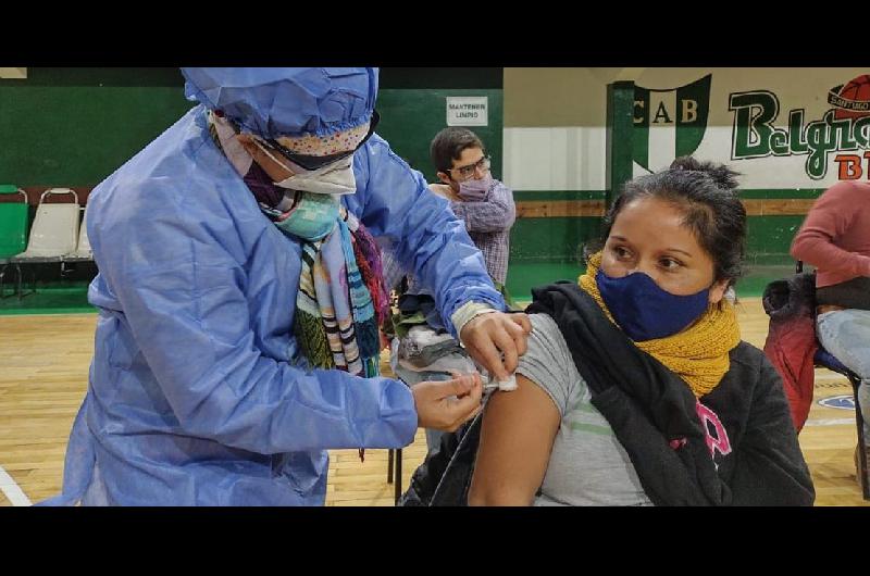 Los mayores de 18 antildeos que se colocaron dos dosis de Sinopharm y una dosis adicional combinada deben colocarse la cuarta dosis