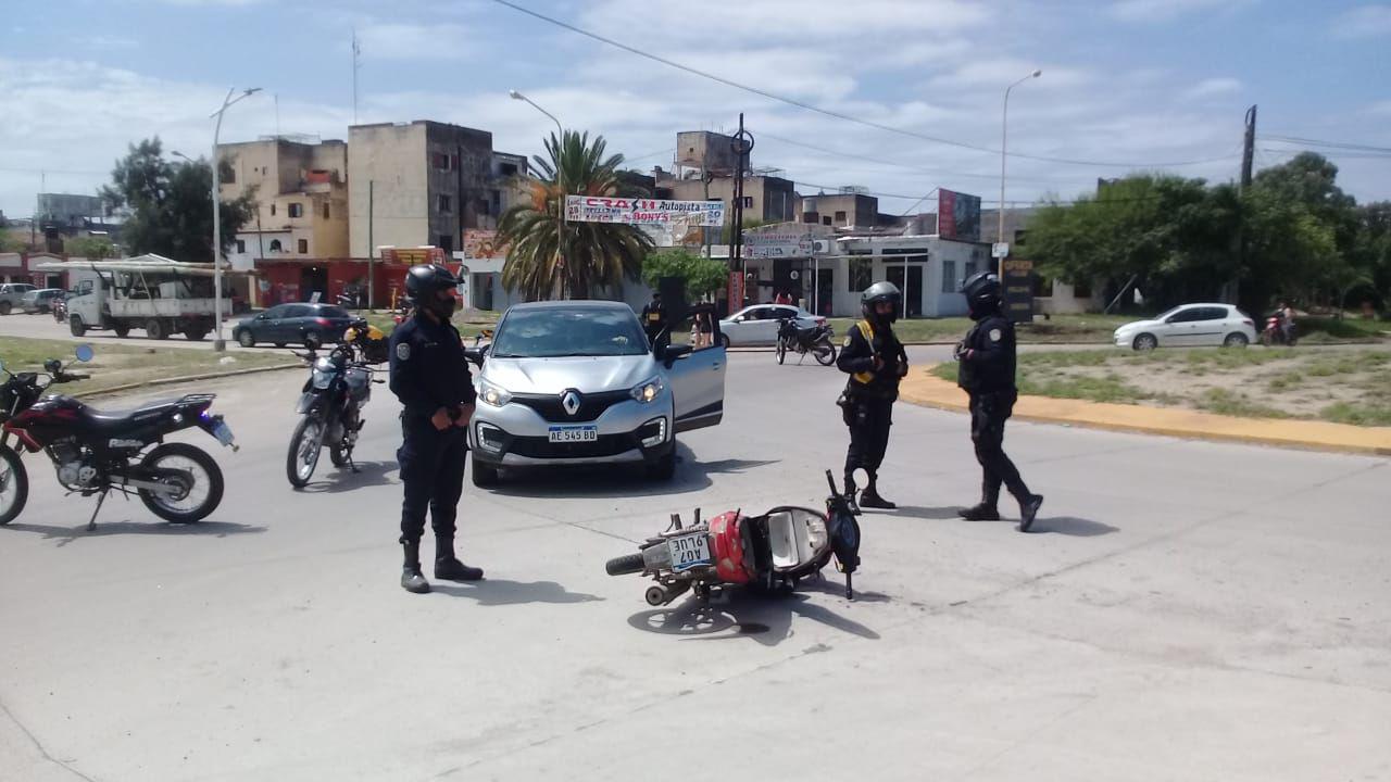Violento accidente en el cruce de las rutas 1 y 51 dejoacute solo dantildeos materiales