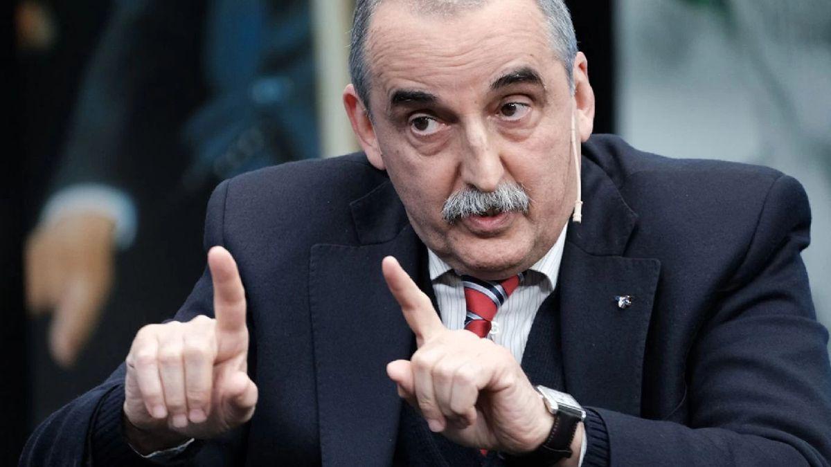 Guillermo Moreno apuntoacute al gobierno- ldquoTienen que renunciar Alberto y Cristinardquo