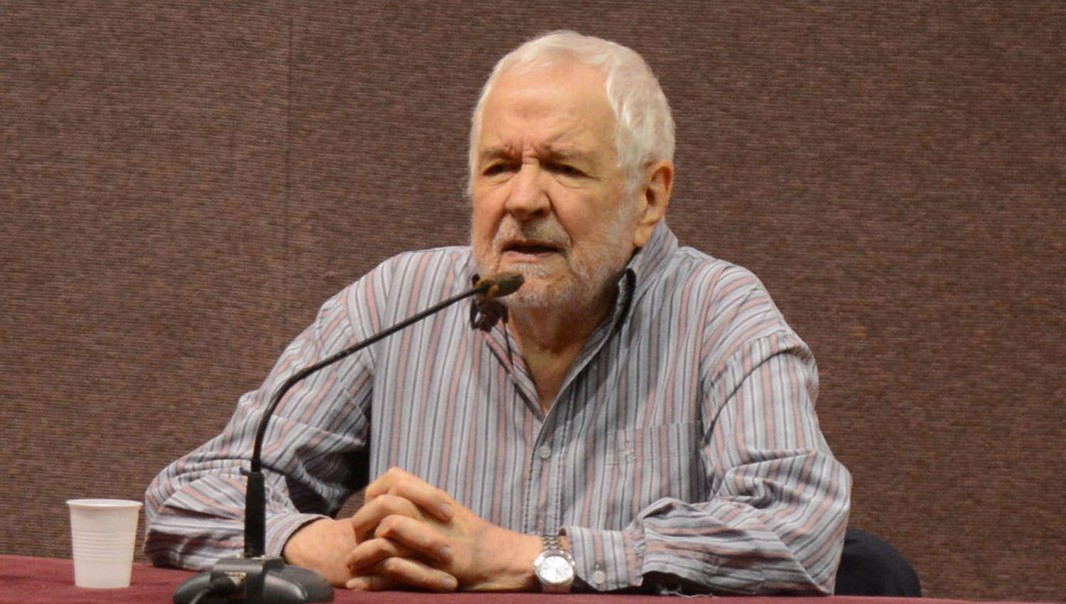 Santiago llora la partida del prestigioso referente de las letras Dr Joseacute Andreacutes Rivas