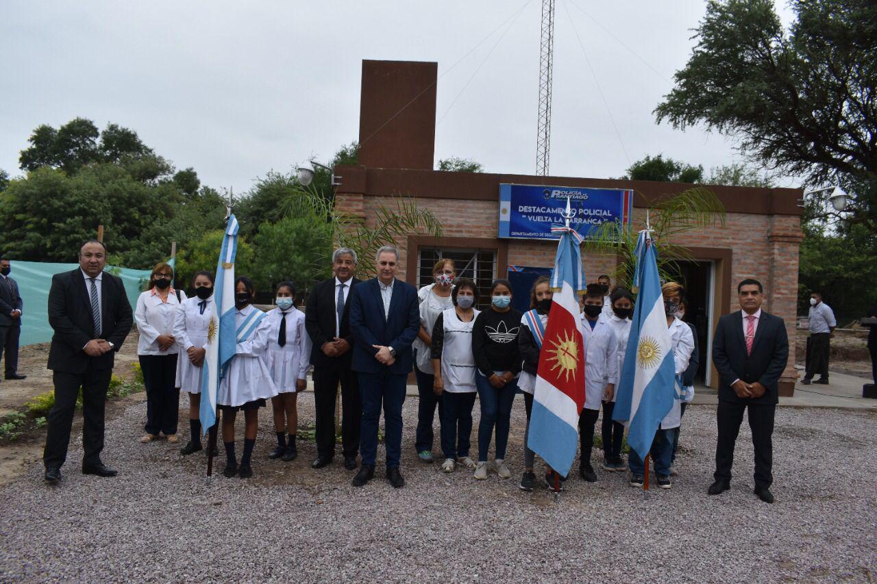 Se inauguroacute el destacamento policial de Vuelta de La Barranca