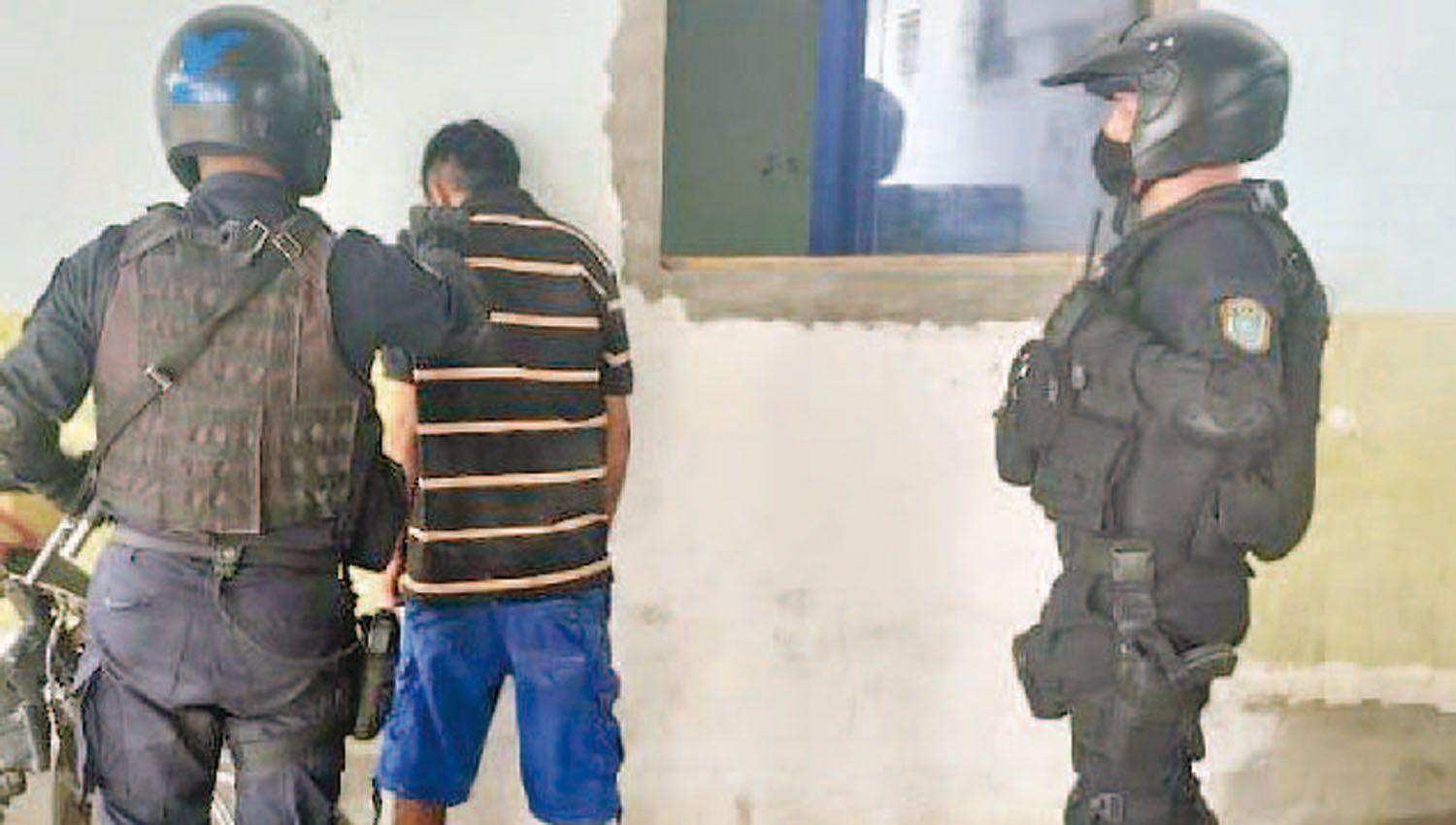 Bestial sujeto prohibioacute a su novia ver a su amiga y la agredioacute a trompadas