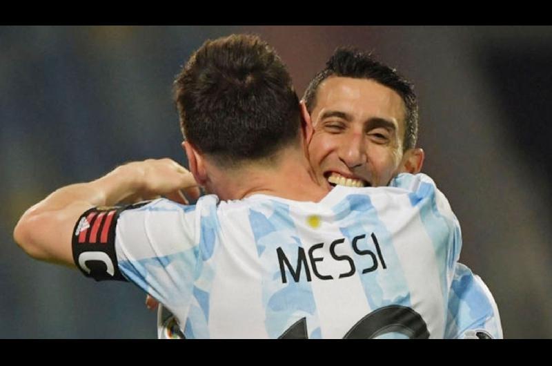 Los mensajes de Messi y Di Mariacutea tras despedirse del puacuteblico local con la Seleccioacuten Argentina