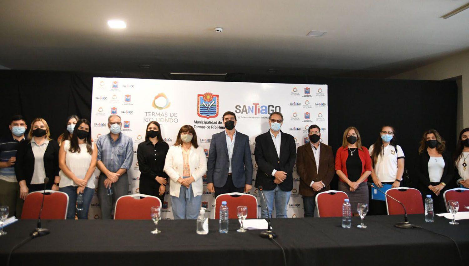 Fue presentado en Las Termas el programa de becas ldquoProgresarrdquo