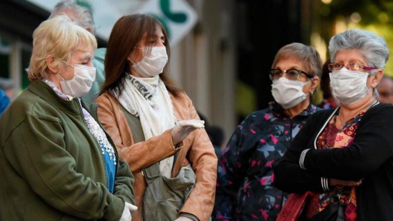 Jubilados cobraraacuten un bono con posibilidad de refuerzo en seis meses