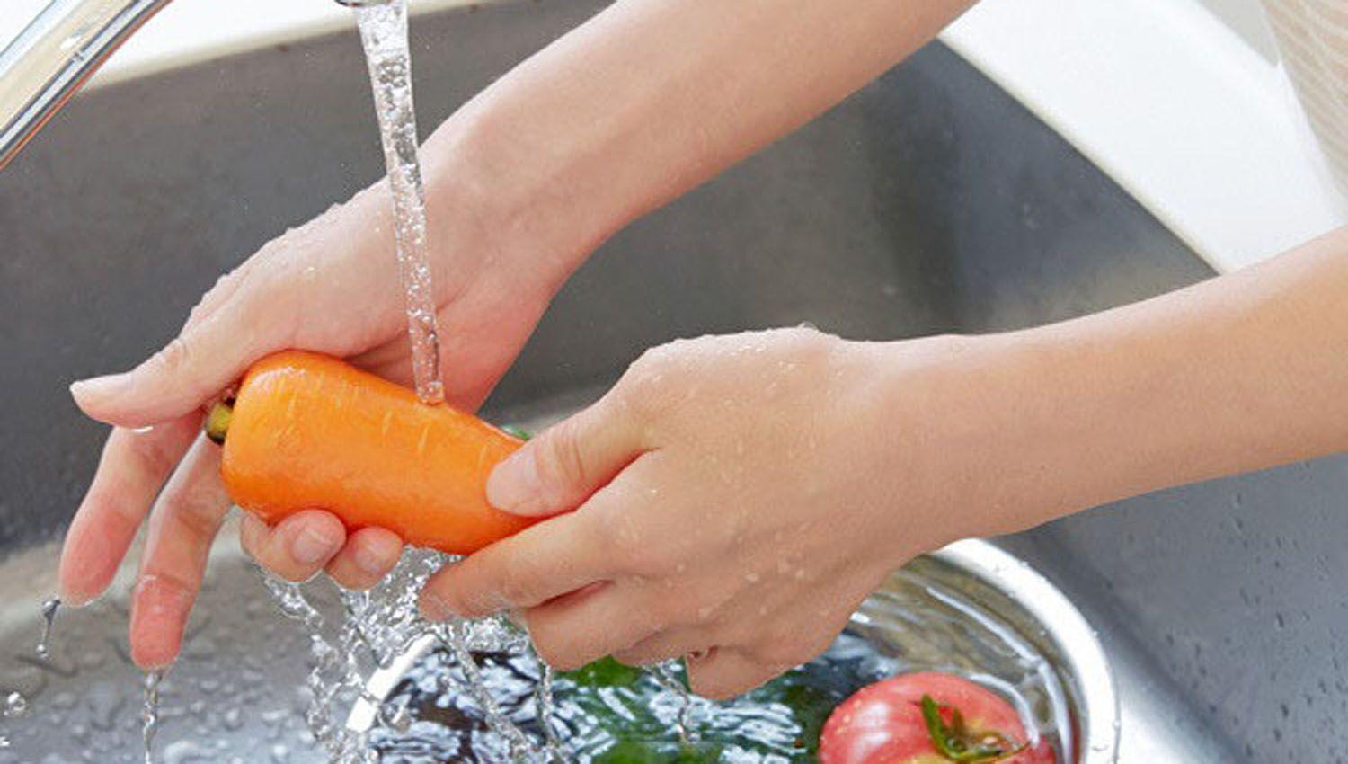Mitos y verdades- iquestlavar los alimentos antes de consumirlos es beneficioso o perjudicial