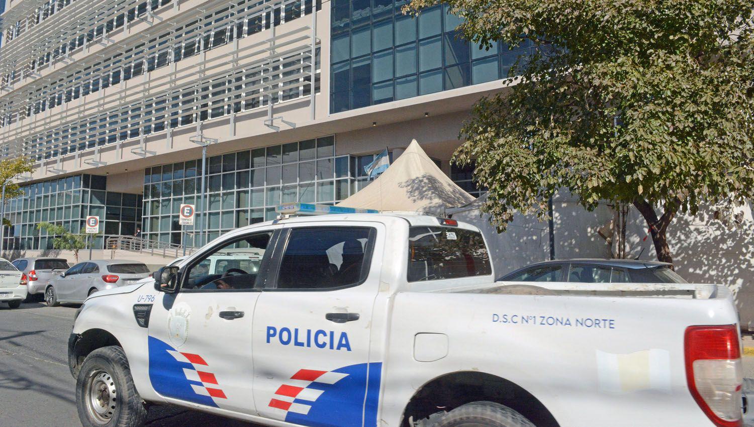 Lo condenaron a cinco antildeos de prisioacuten efectiva por abusar de su sobrina entre los 8 y 12 antildeos