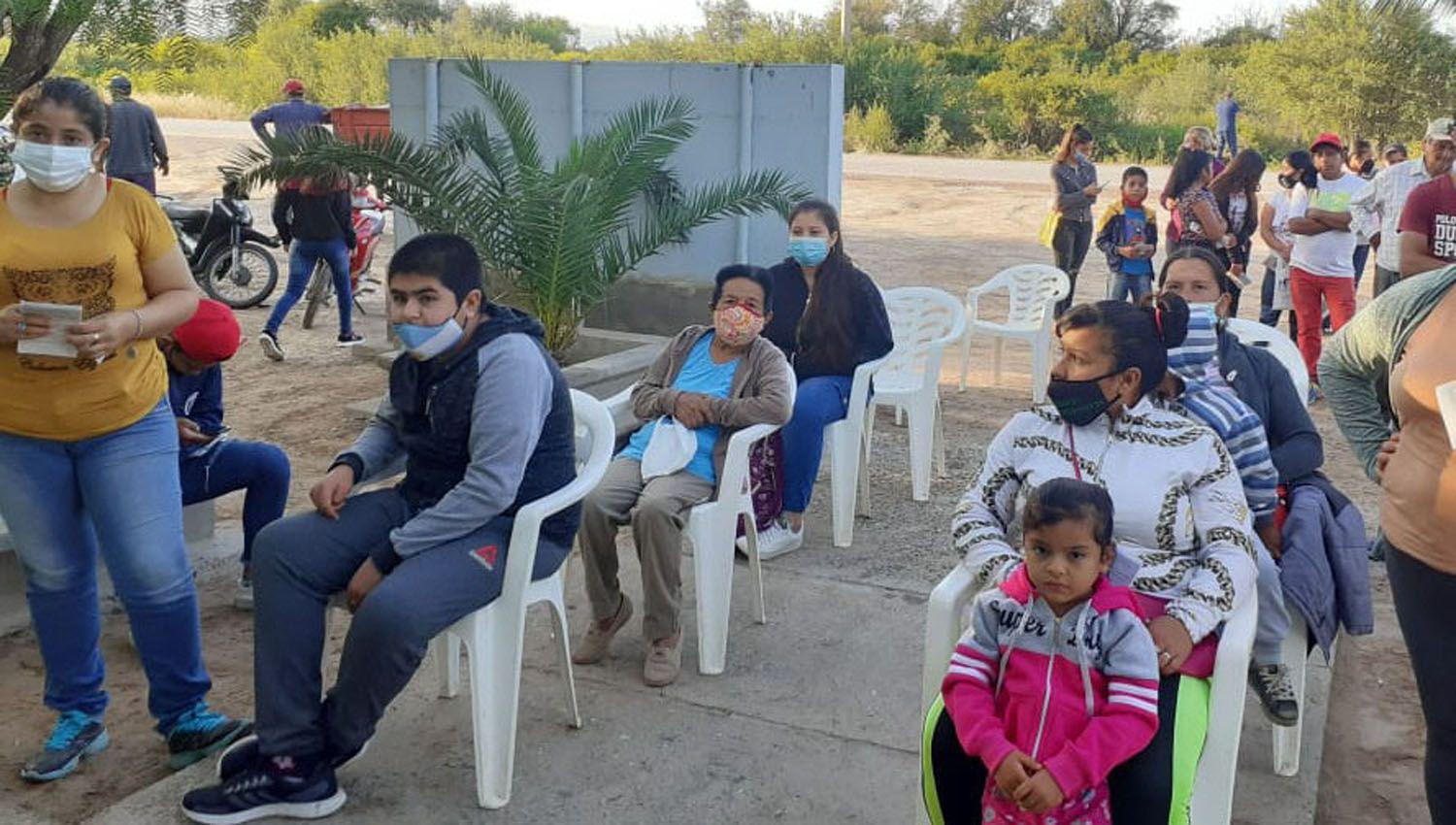 Cientos de vecinos de Cantildeada Escobar pudieron completar el esquema de vacunas contra el Covid